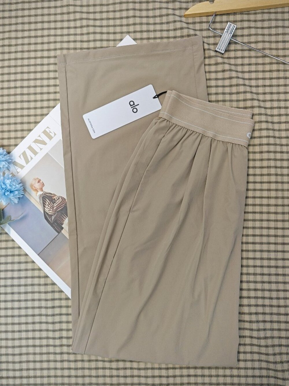 NWT 🌿ALO Yoga Suit Up Trouser | Gravel Color Size XXS(Regular) - Picture 7 of 8
